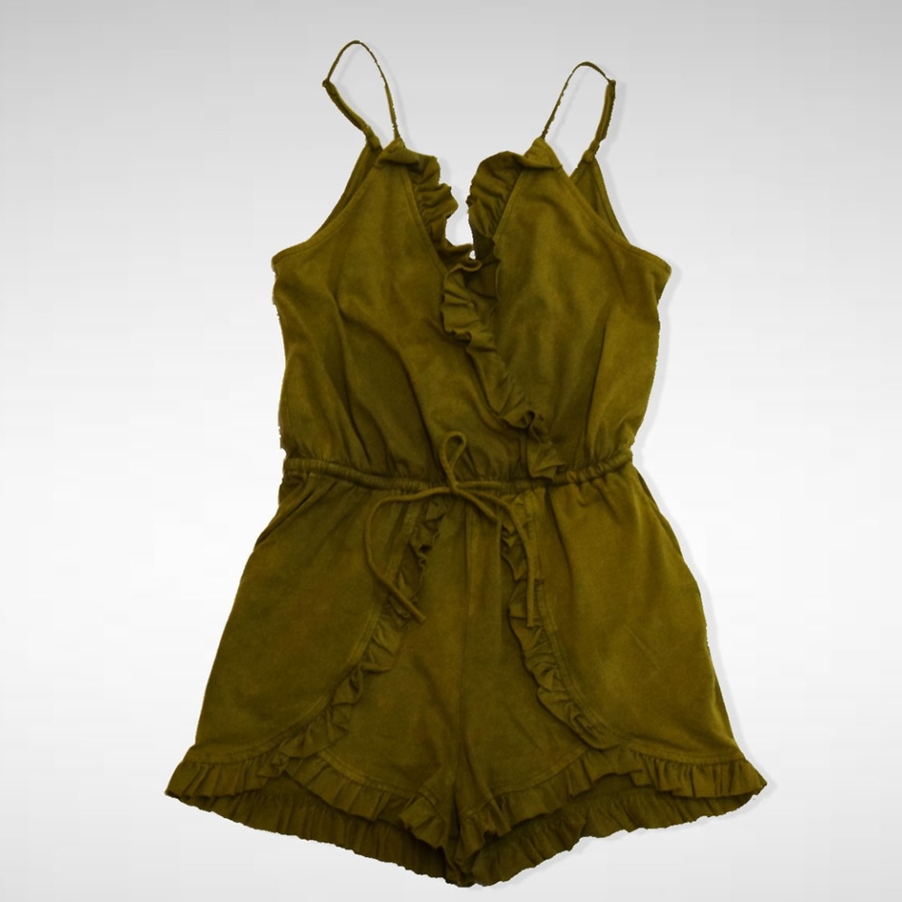 Darling Ruffle Romper - Picture 2 of 3